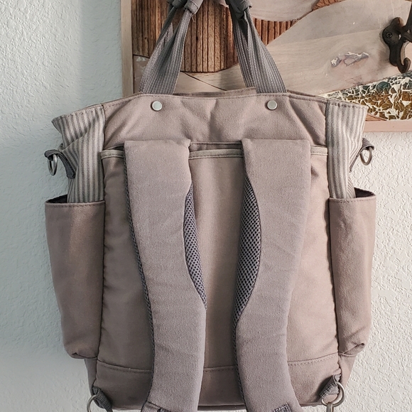 Ergobaby The Coffee Run Hybrid Diaper Bag - Picture 4 of 11
